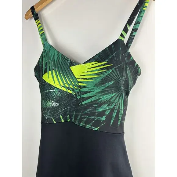 NWT Fabletics Malindi Criss Cross Cut Out Strappy Dress Green Black Leaves Small - Picture 12 of 14